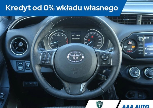 Toyota Yaris cena 57000 przebieg: 41819, rok produkcji 2019 z Wyrzysk małe 232